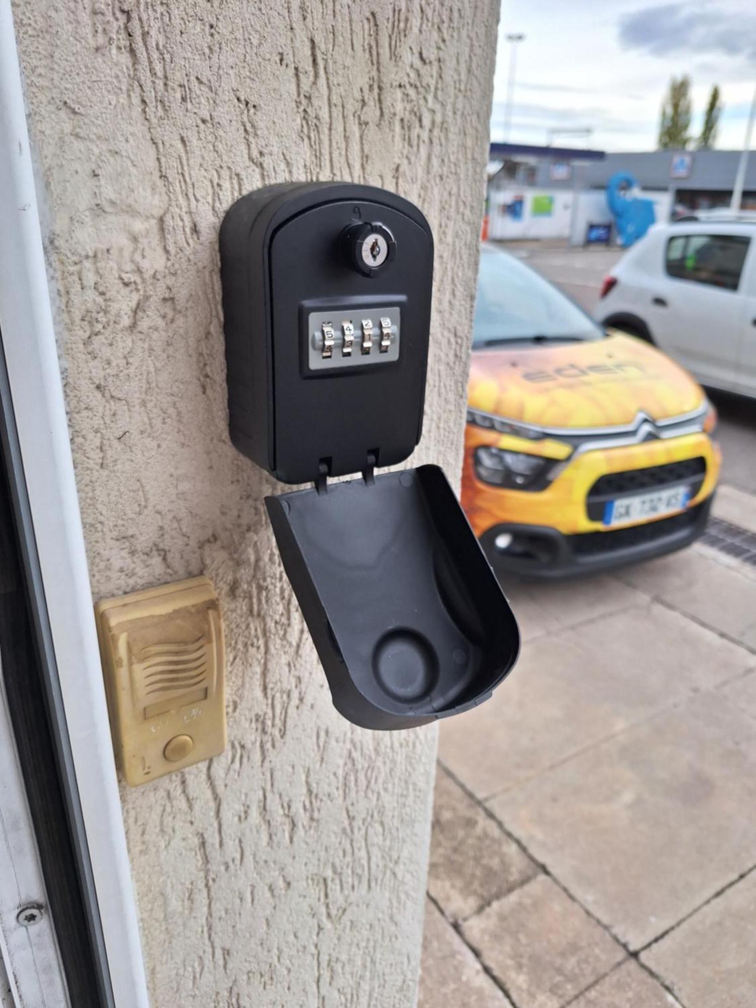 Le-Bon-Appart De Plain-Pied Avec Terrasse Auxonne Exterior photo